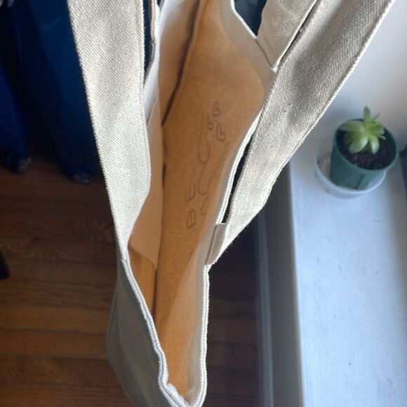 New Eccolo gold lettering bride to be heart simple beige canvas mini tote bag - Picture 9 of 10